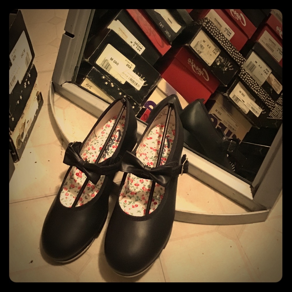 Black Girl’s tap shoe with Bow